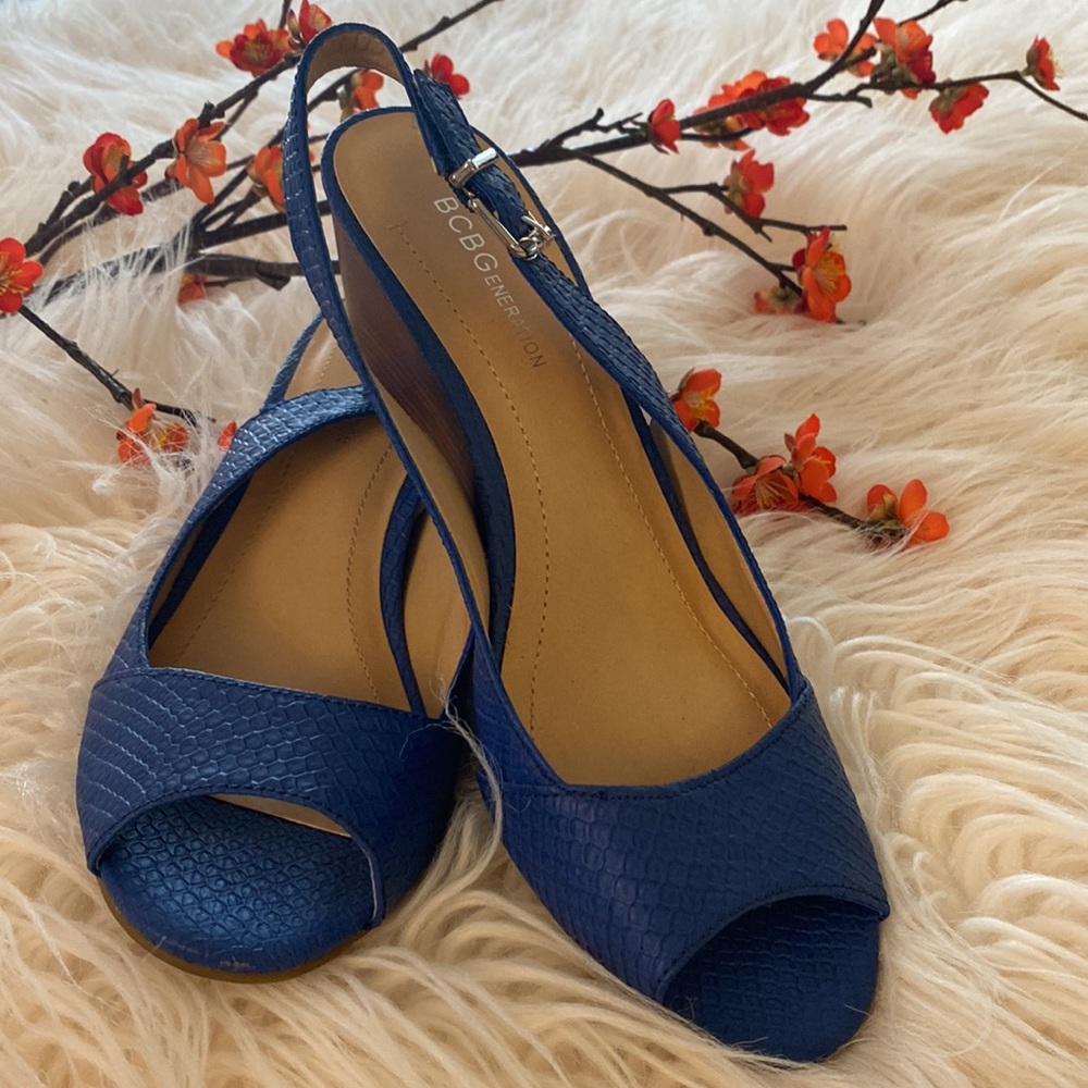 BCBGeneration wedge sandals